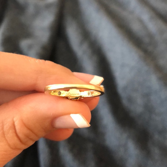 14 kt gold natural emerald and diamond ring. - Picture 11 of 16